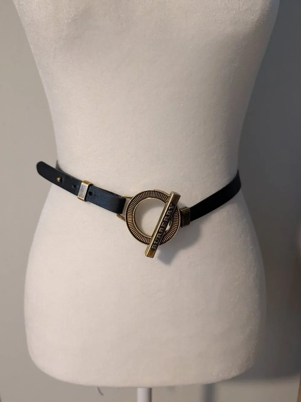 Burberry Black leather Turn Lock Buckle Belt